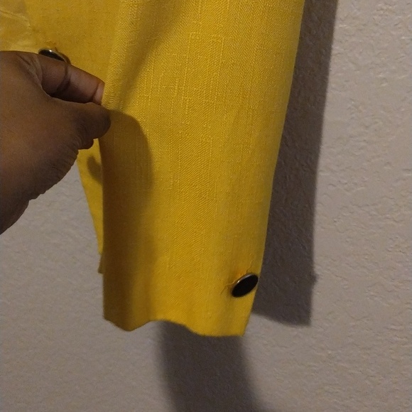 Yellow Blazer - Picture 3 of 6